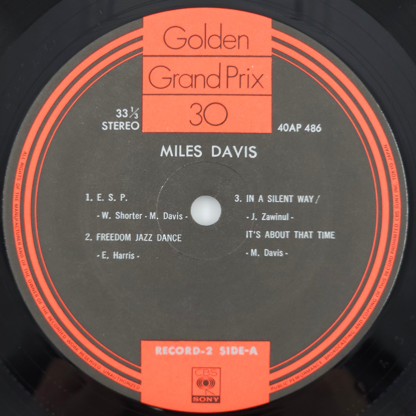 Miles Davis – Golden Grand Prix 30